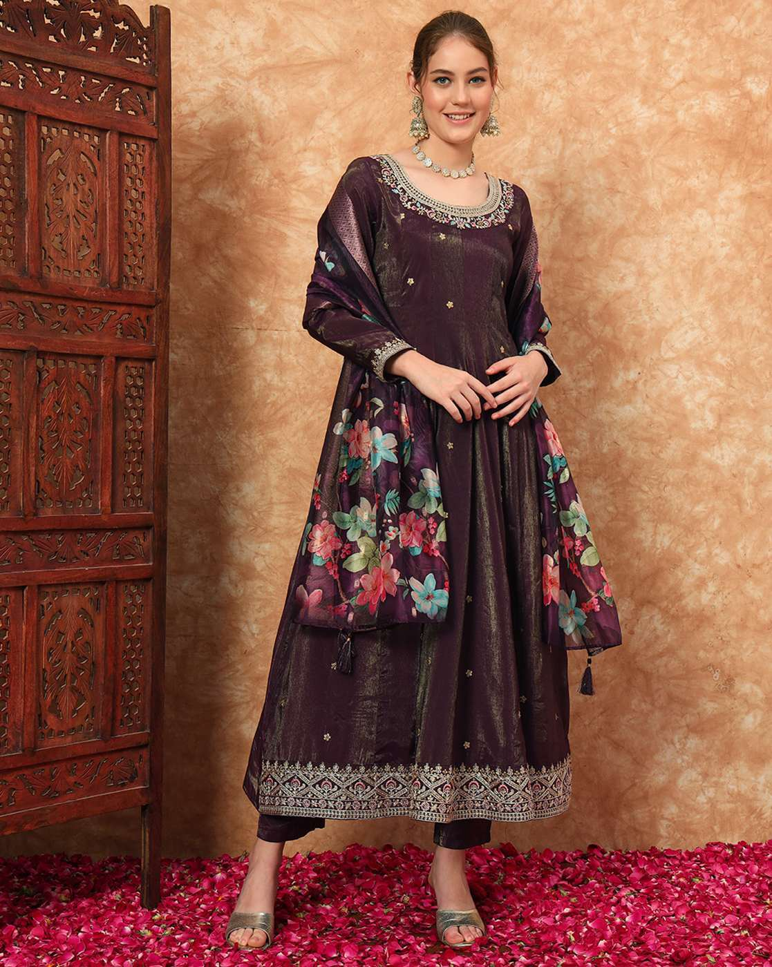 Aromie three piece soft cotton kurta set Canada with purple floral embroidered design