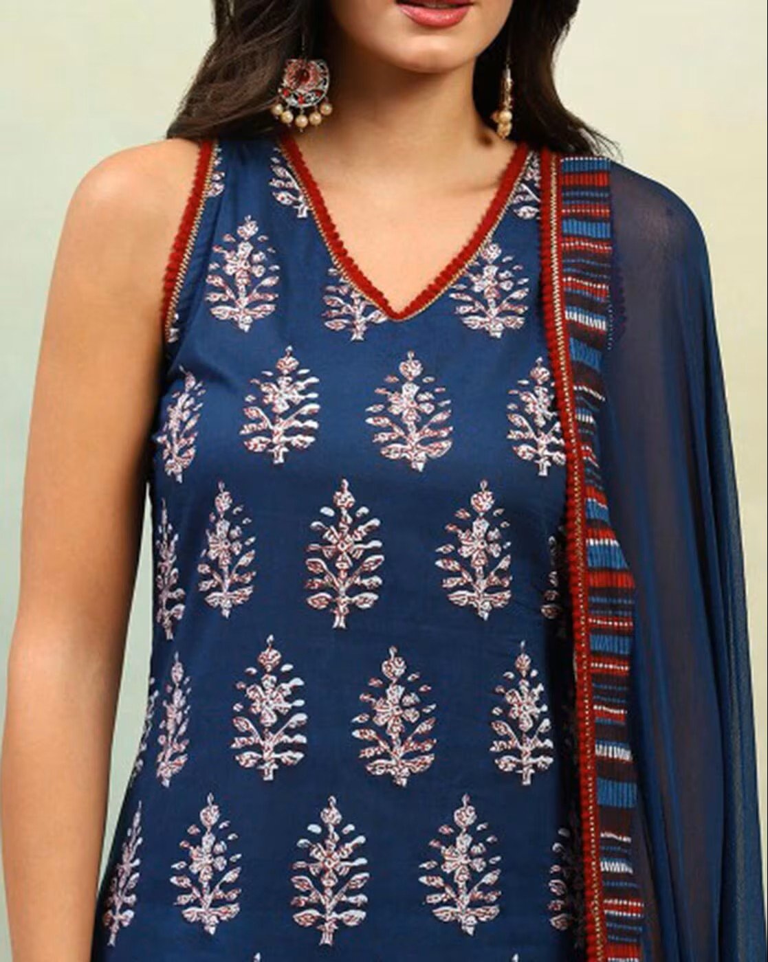 Women Printed Straight Kurta Set with Cotton Pants & Mulmul Dupatta – Comfortable Party Wear - aromie
